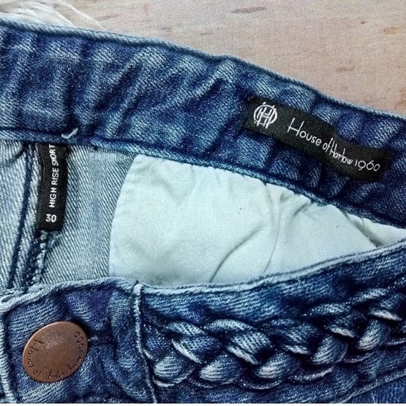 House of Harlow 1960 High Rise Jean Shorts - Picture 6 of 7